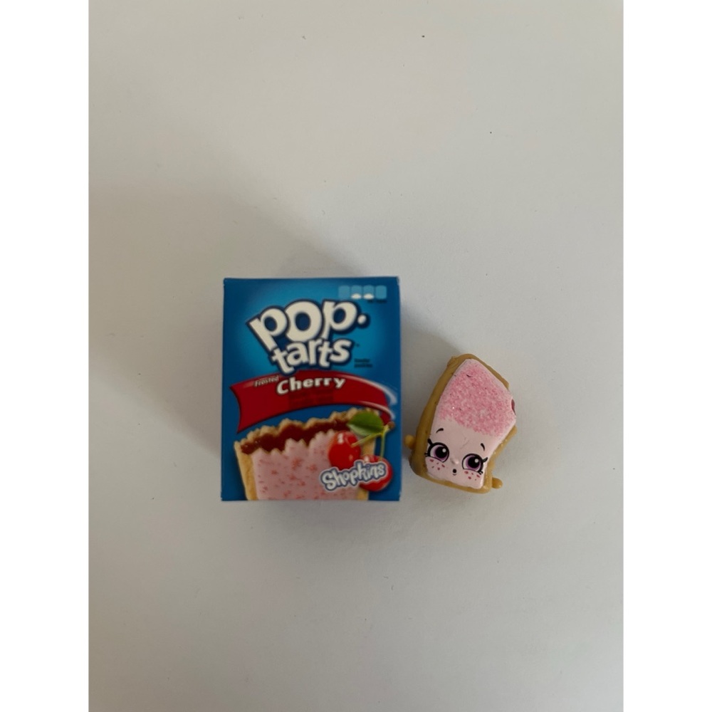 Shopkins Pop Tarts Cherry Figurine